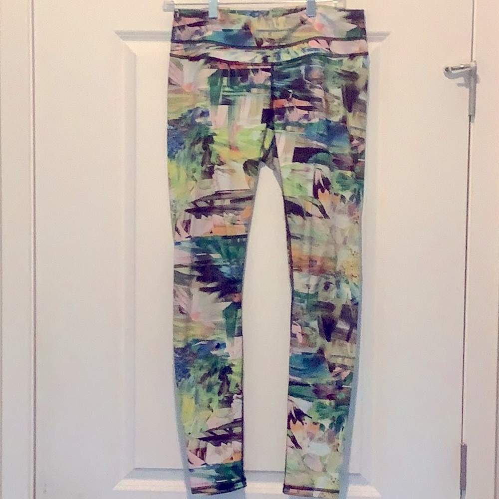 Lucy leggings size L